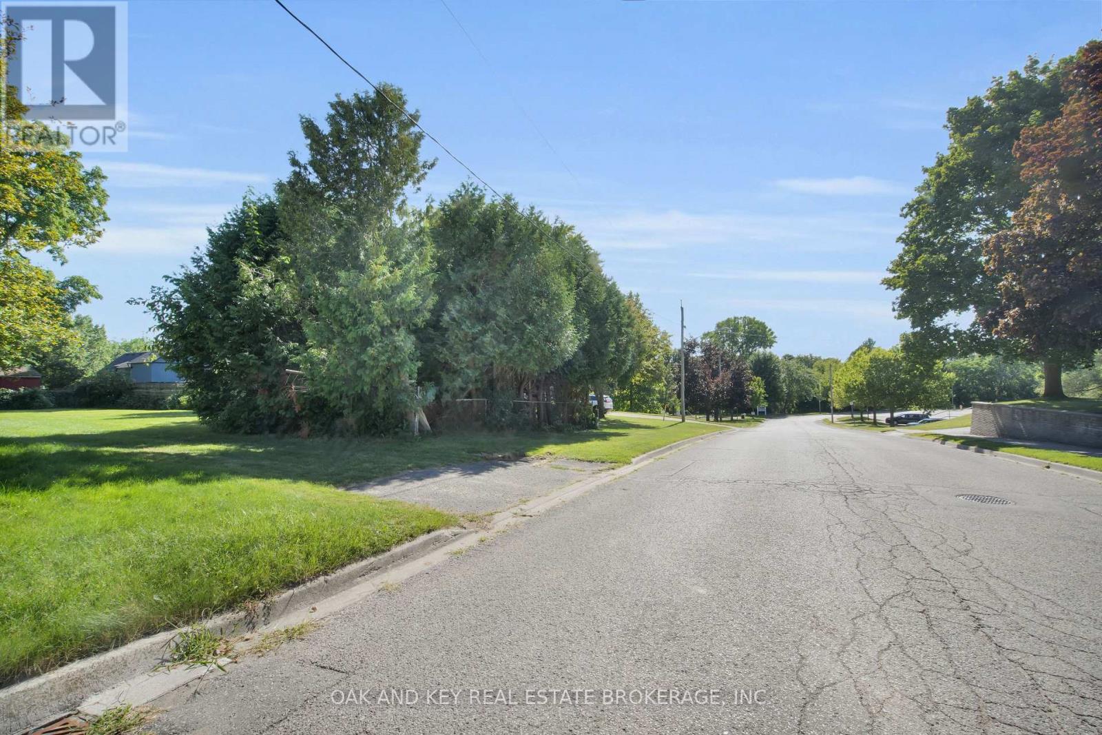 Photo 2 of 7079 Beattie Street, London South ON