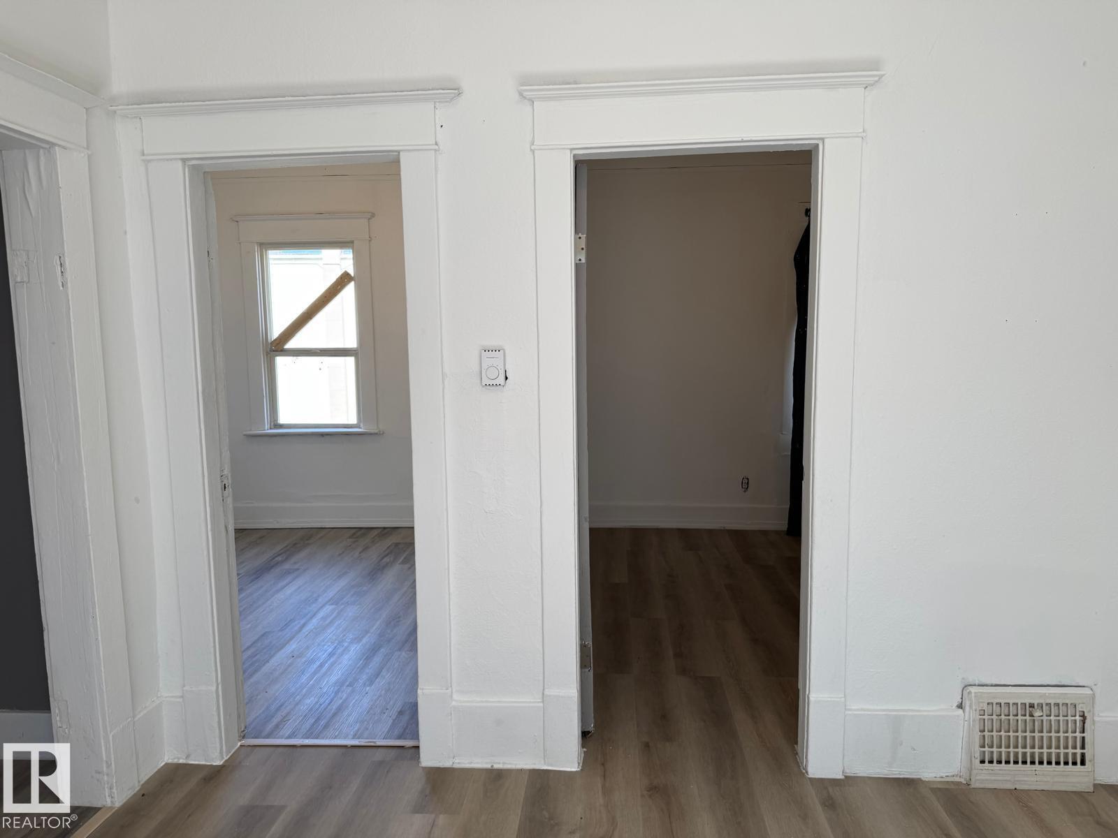 Photo 13 of 11734 87 St Nw, Edmonton AB