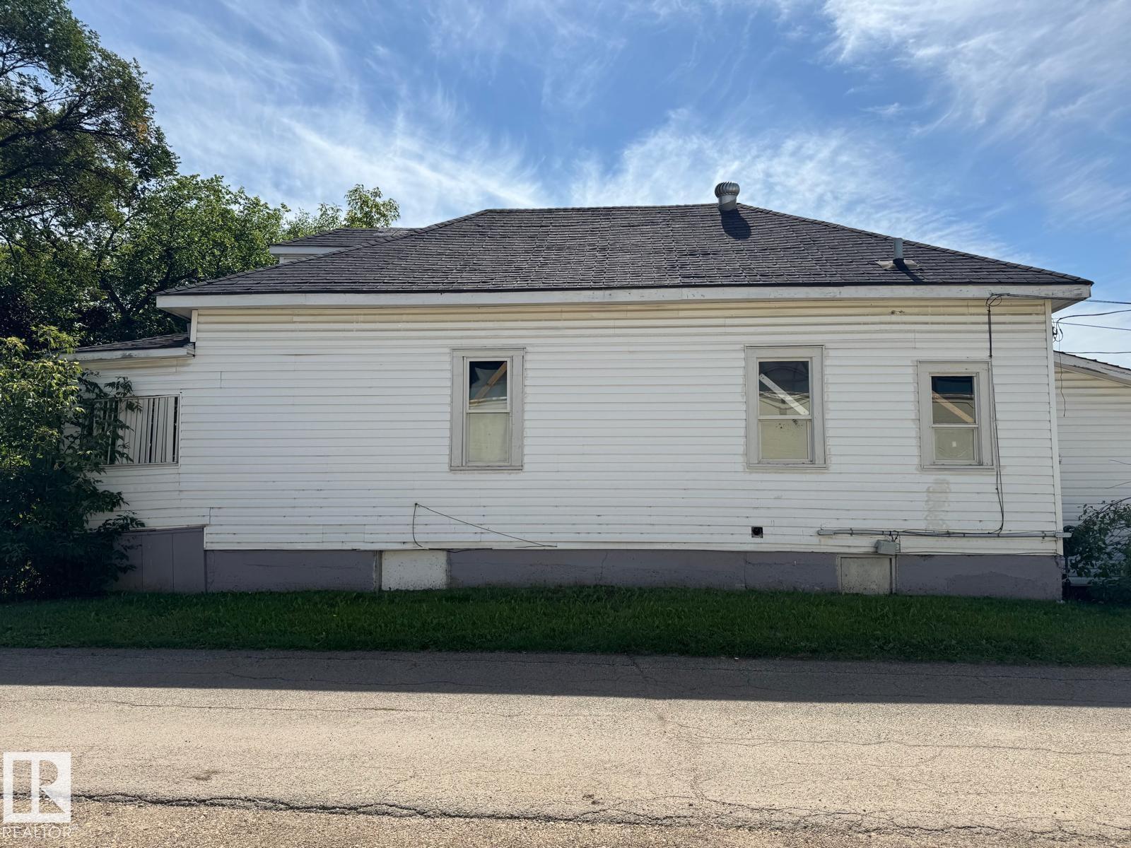 Photo 36 of 11734 87 St Nw, Edmonton AB
