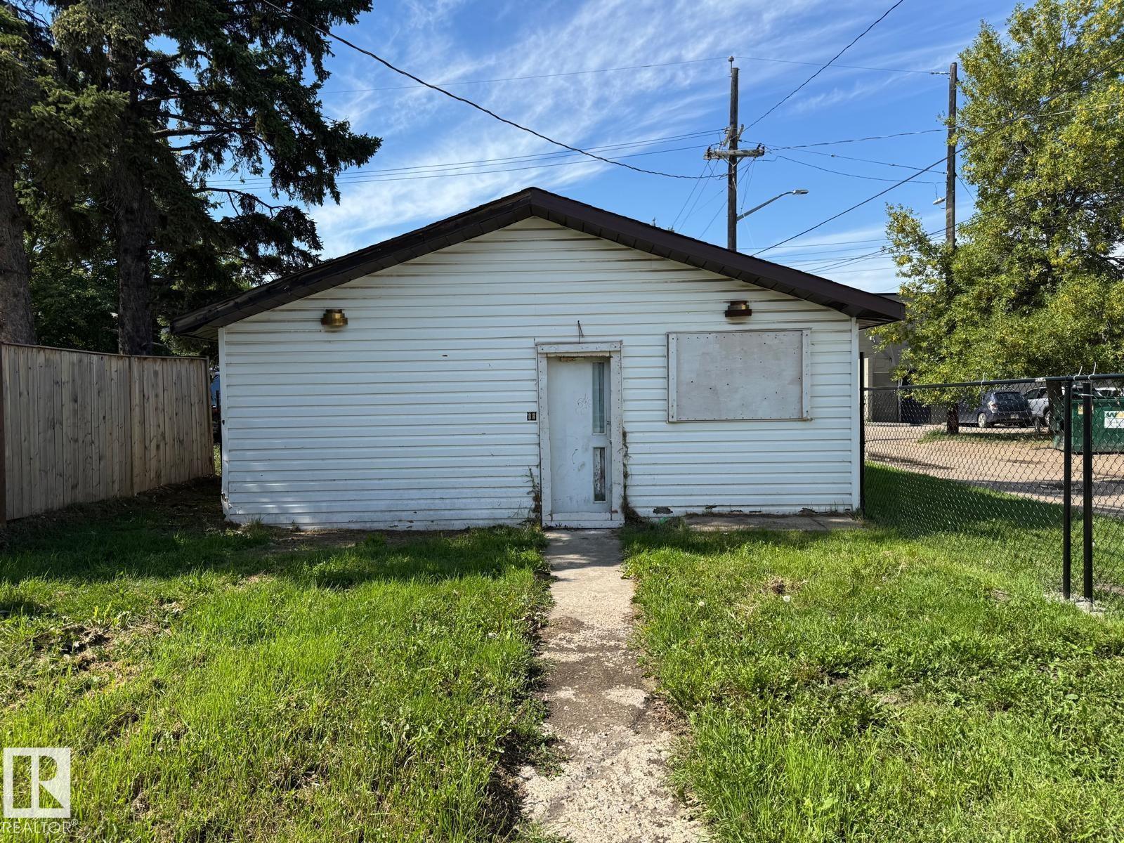 Photo 23 of 11734 87 St Nw, Edmonton AB
