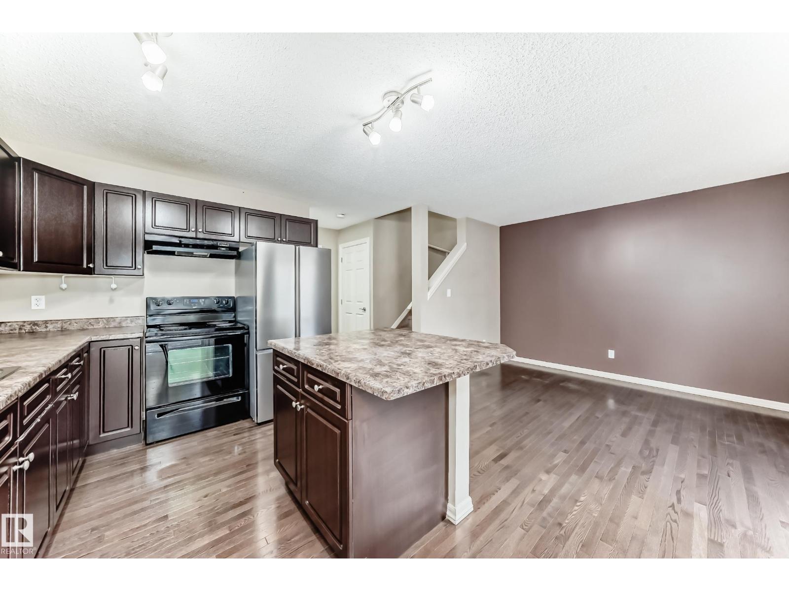 Photo 12 of 7 655 Tamarack Rd Nw, Edmonton AB