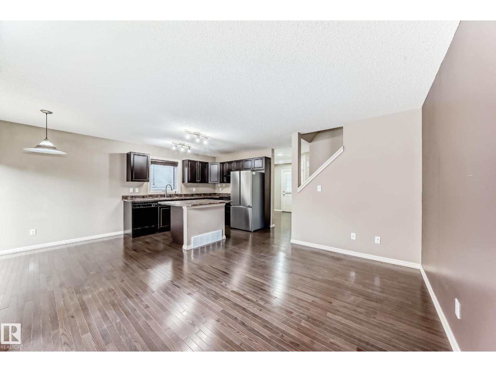 Photo 16 of 7 655 Tamarack Rd Nw, Edmonton AB