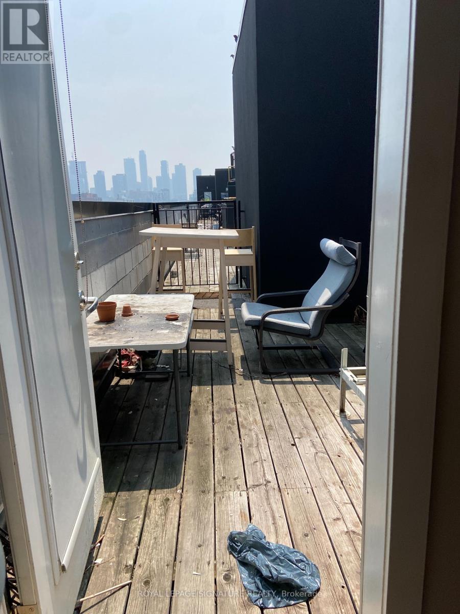 Photo 8 of 402 335 College Street, Toronto ON