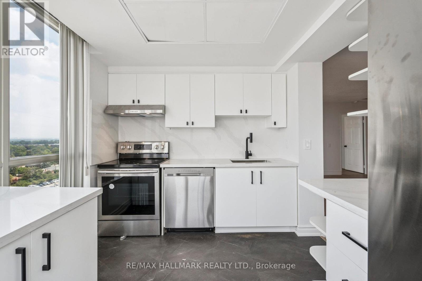 Photo 39 of 1214 7 Bishop Avenue, Toronto ON