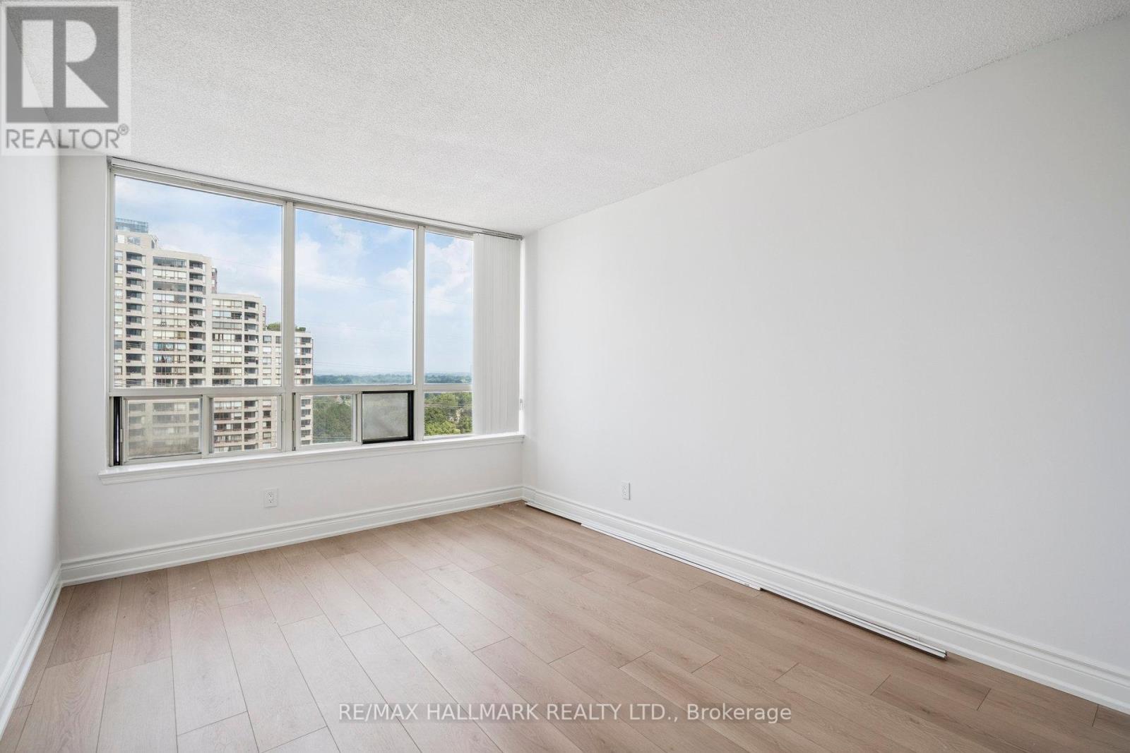 Photo 21 of 1214 7 Bishop Avenue, Toronto ON