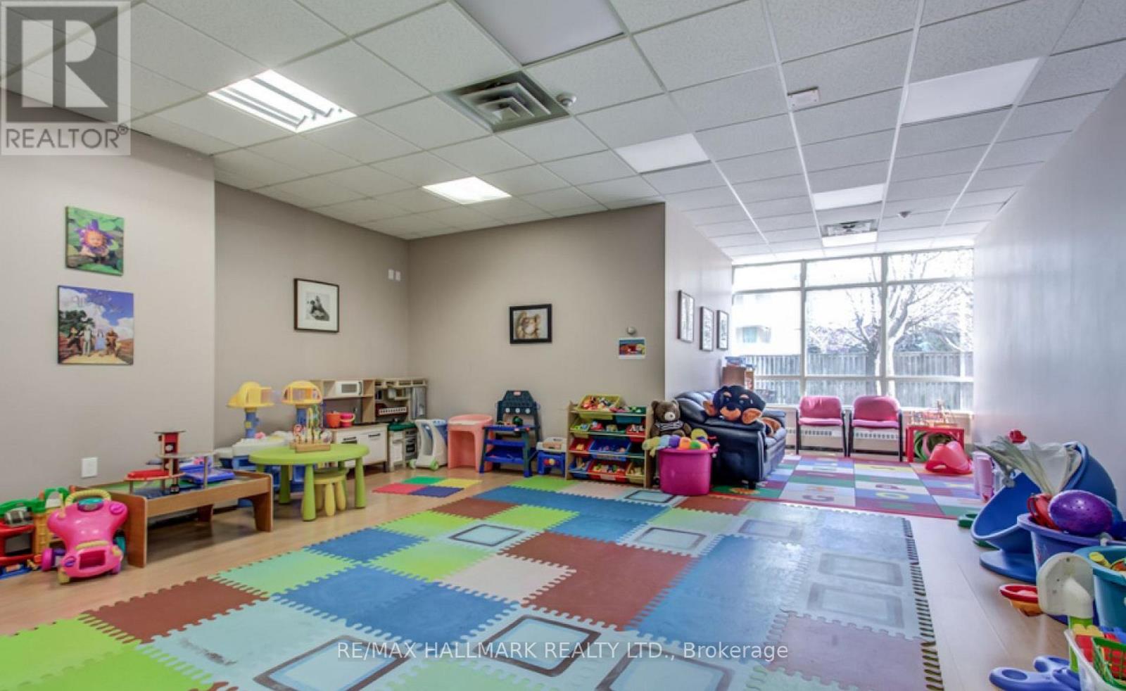 Photo 40 of 1214 7 Bishop Avenue, Toronto ON