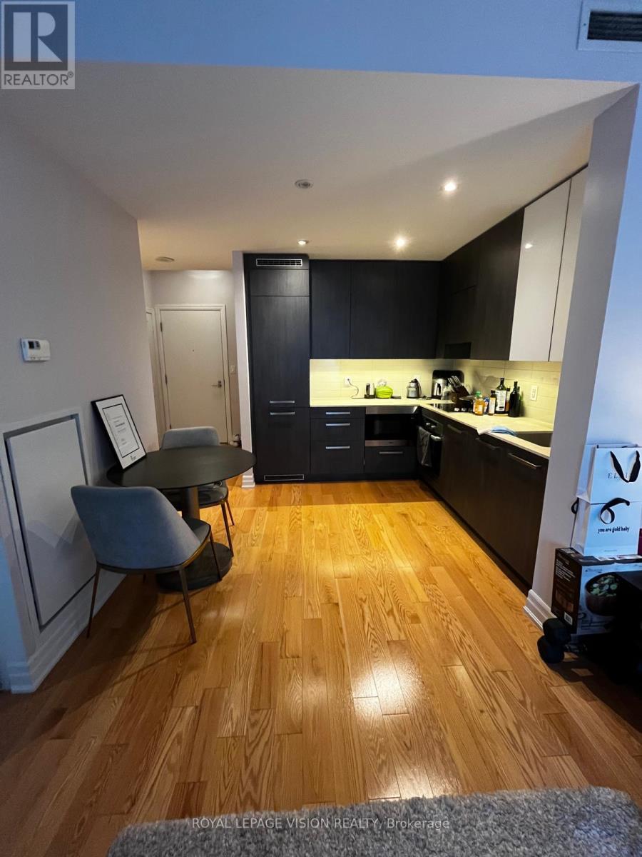Photo 3 of 2701 8 The Esplanade Avenue, Toronto ON