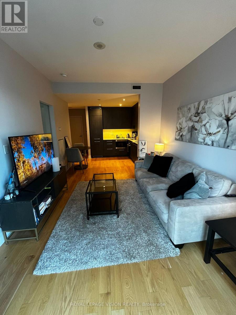 Photo 11 of 2701 8 The Esplanade Avenue, Toronto ON