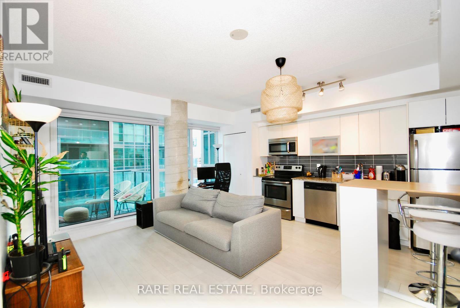 Photo 11 of 610 69 Lynn Williams Street, Toronto ON