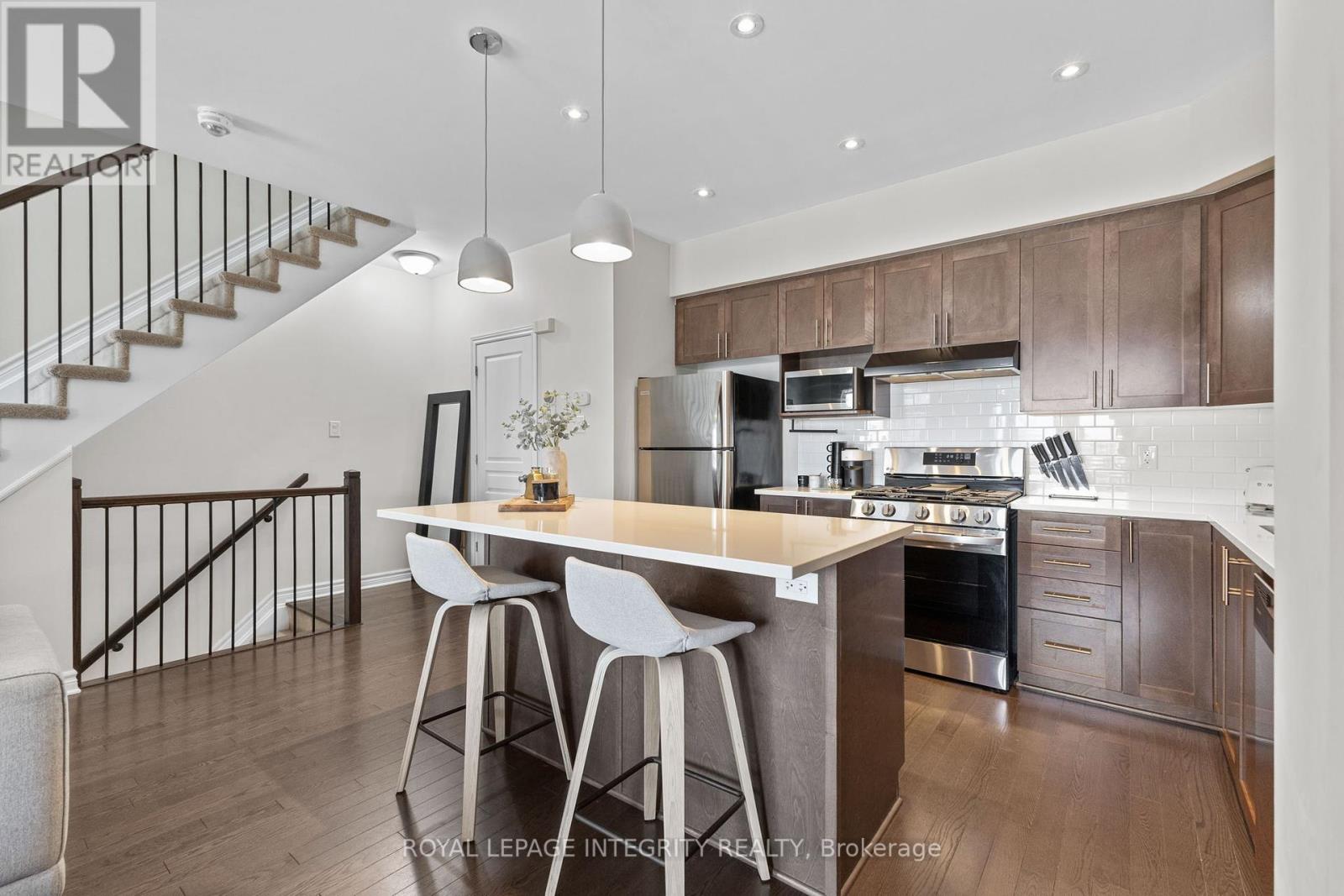 Photo 19 of 611 Compass Street, Ottawa ON