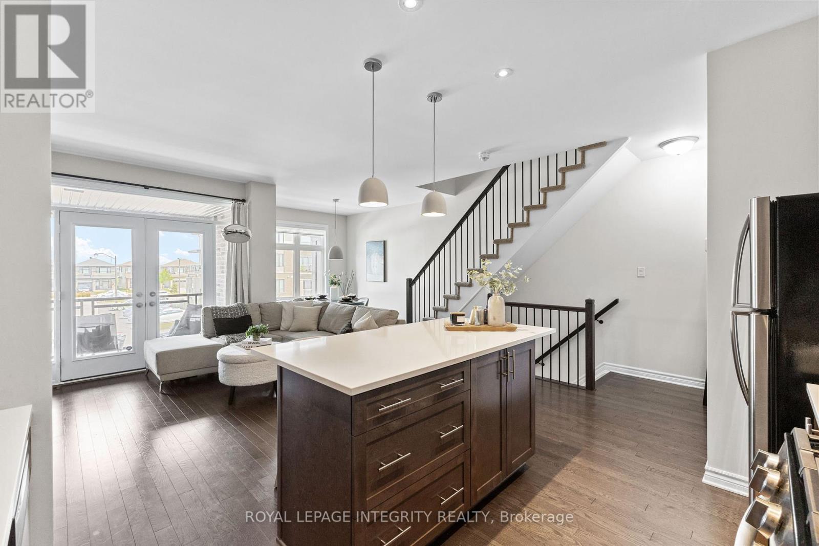 Photo 8 of 611 Compass Street, Ottawa ON