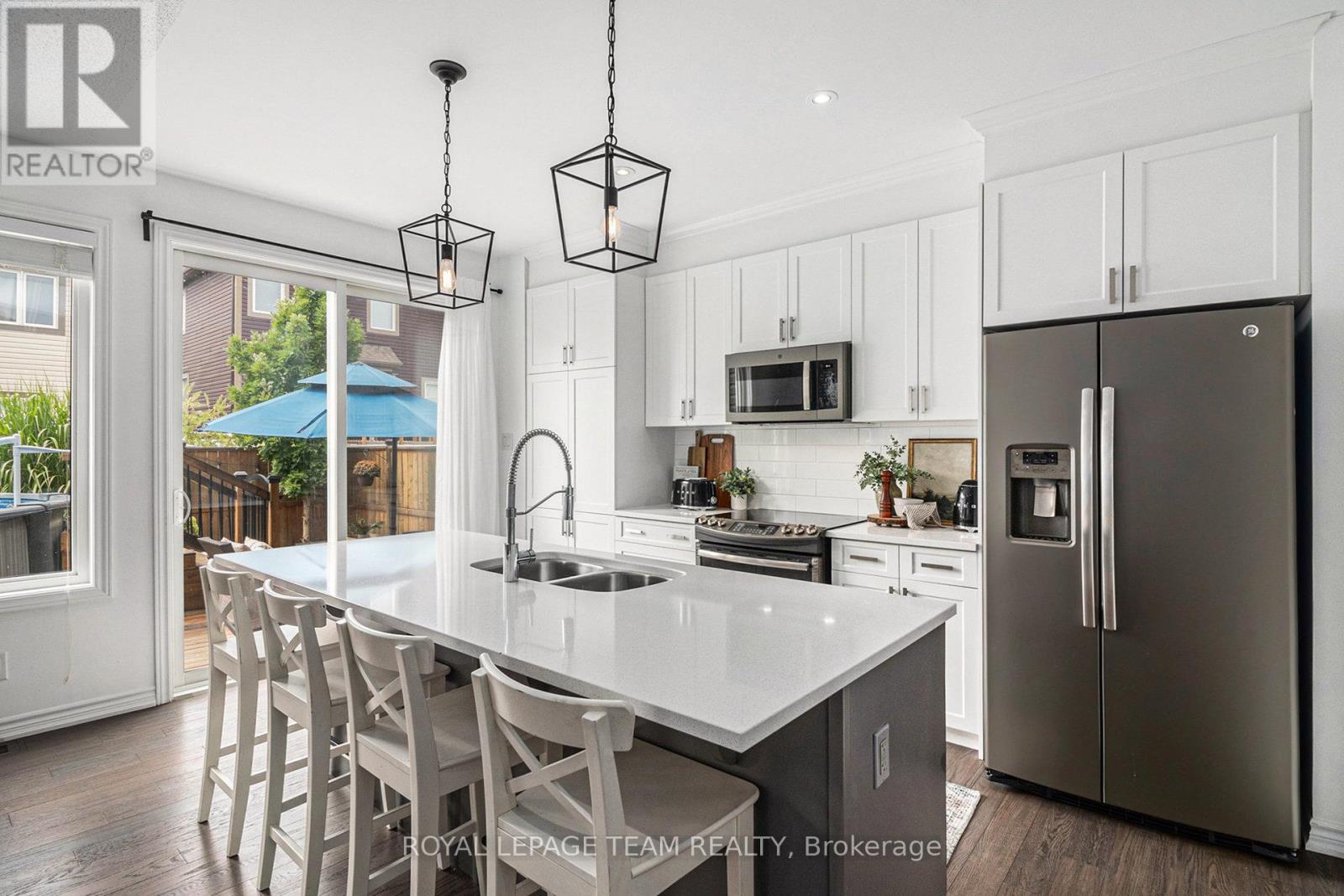 Photo 32 of 283 Casa Grande Circle, Ottawa ON