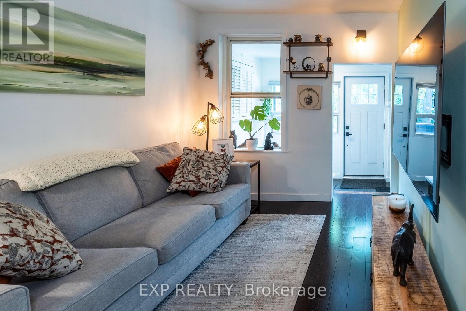 Photo 30 of 819 Craven Road, Toronto ON