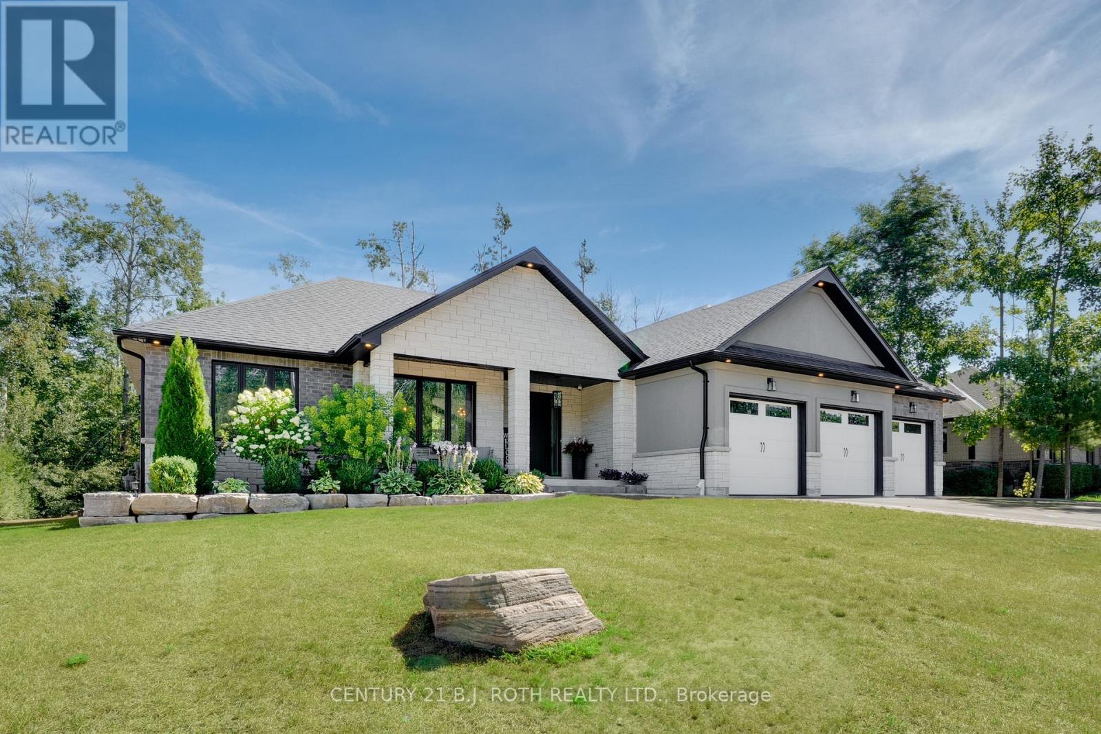 Photo 2 of 9 Byers Street, Springwater ON