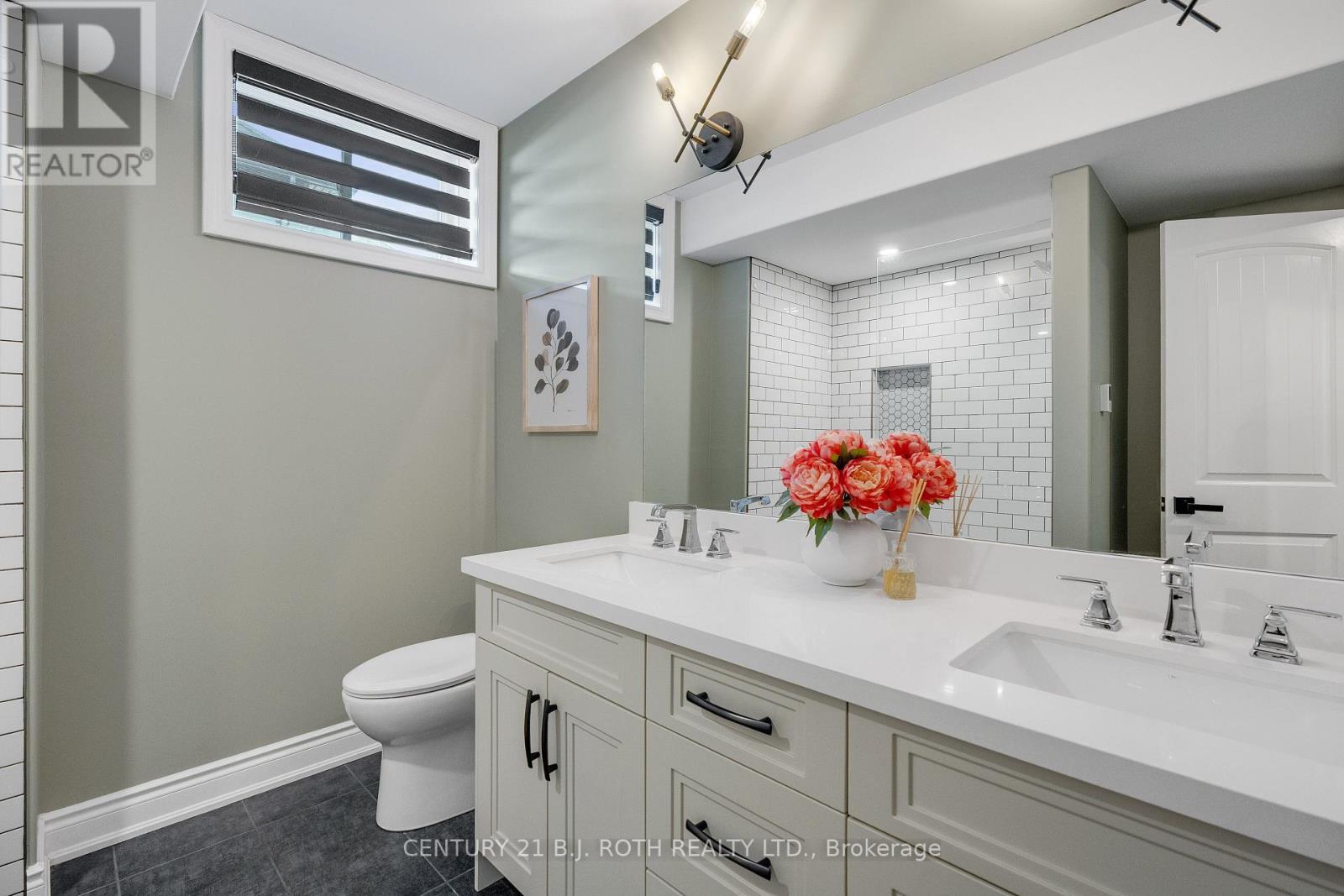 Photo 39 of 9 Byers Street, Springwater ON