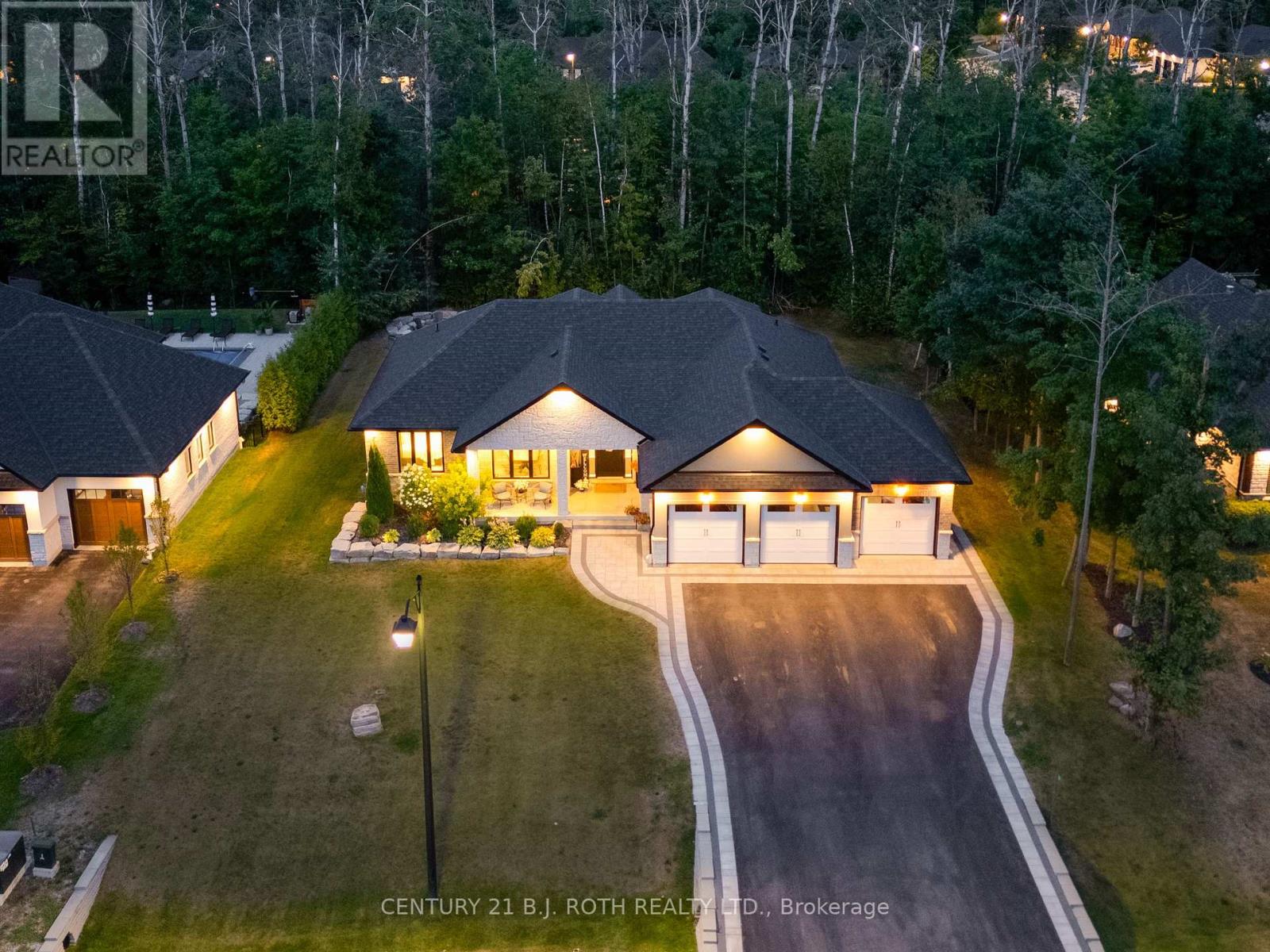 Photo 4 of 9 Byers Street, Springwater ON