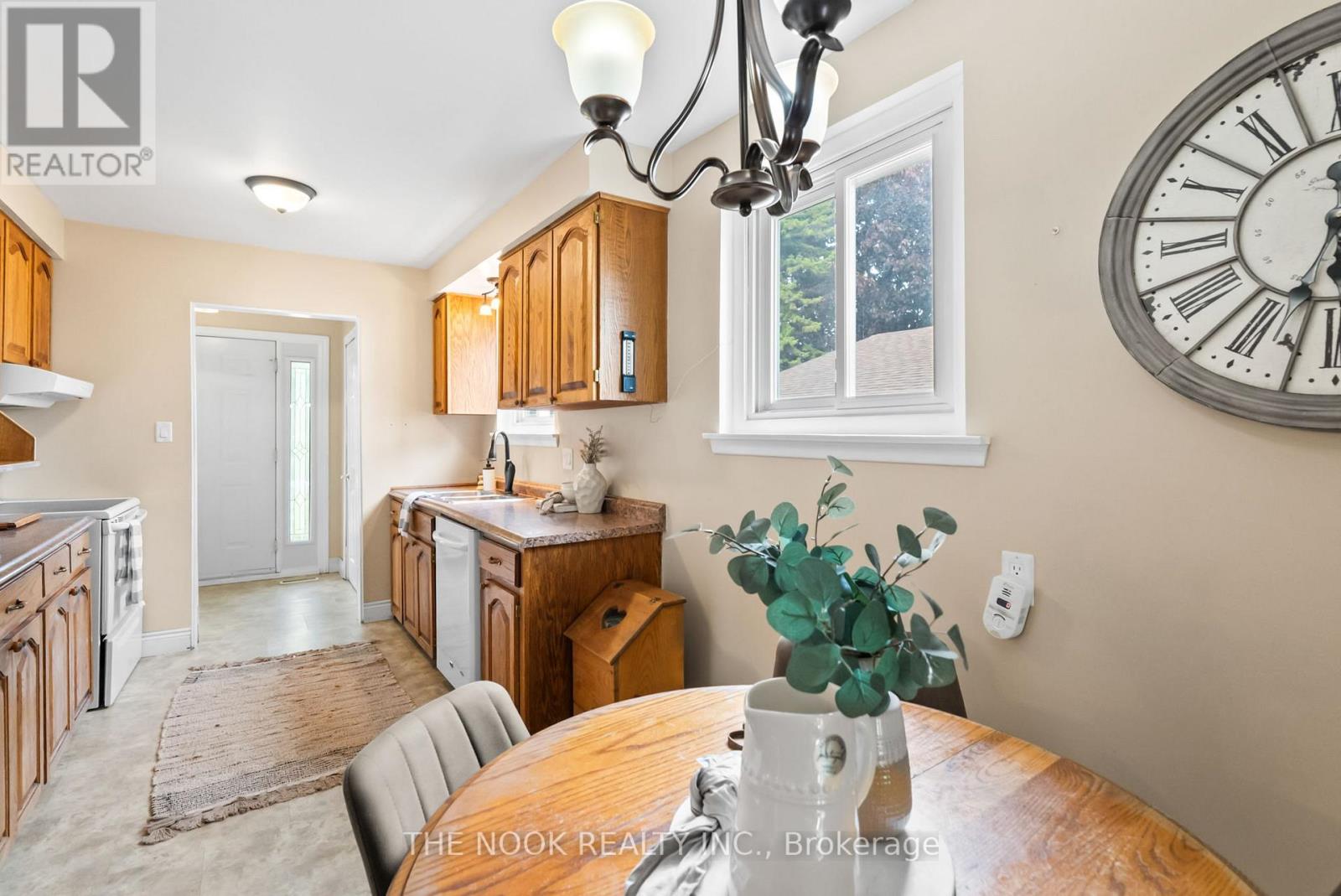 Photo 14 of 287 Viewmount Street, Oshawa ON
