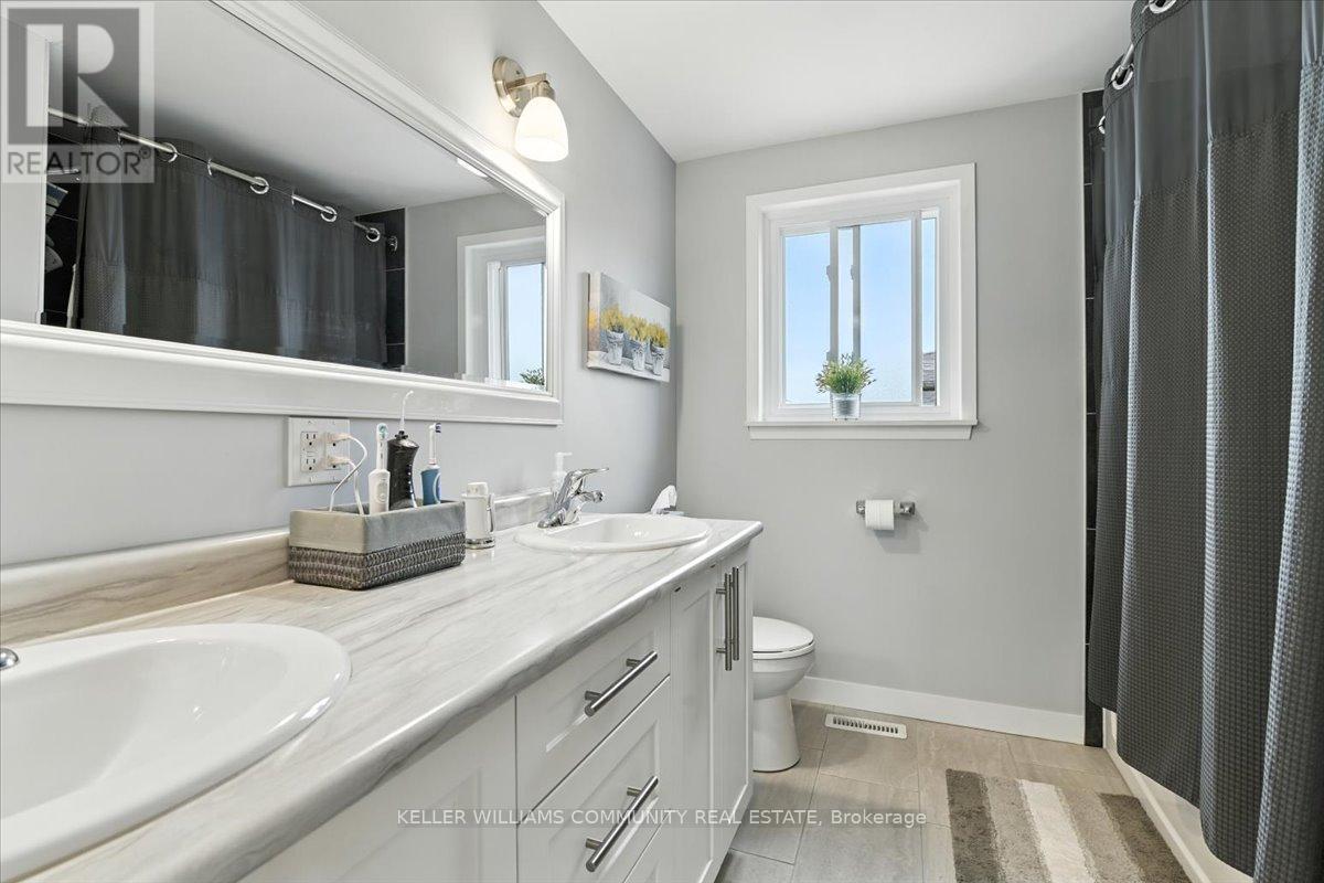 Photo 13 of 179 Phillip Murray Avenue, Oshawa ON