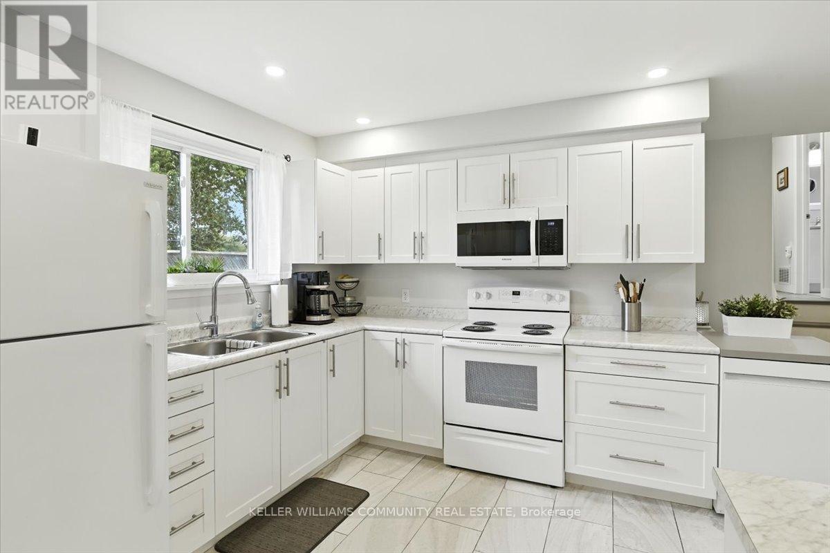 Photo 7 of 179 Phillip Murray Avenue, Oshawa ON