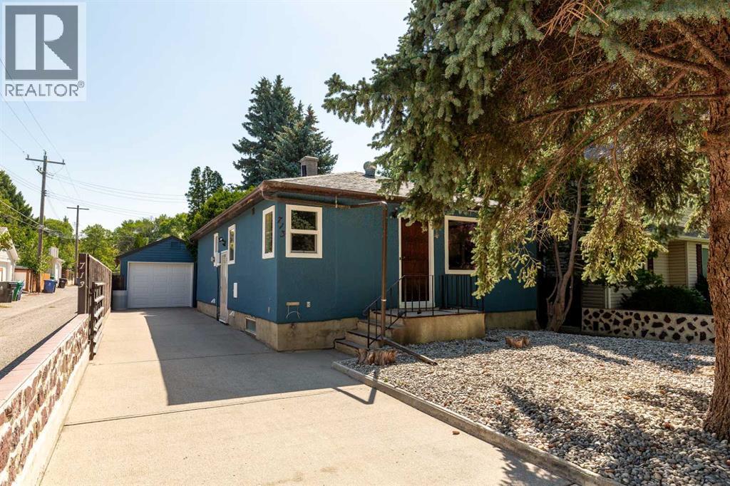 Single Family House Bungalow for Sale in   Street S Victoria Park Lethbridge 