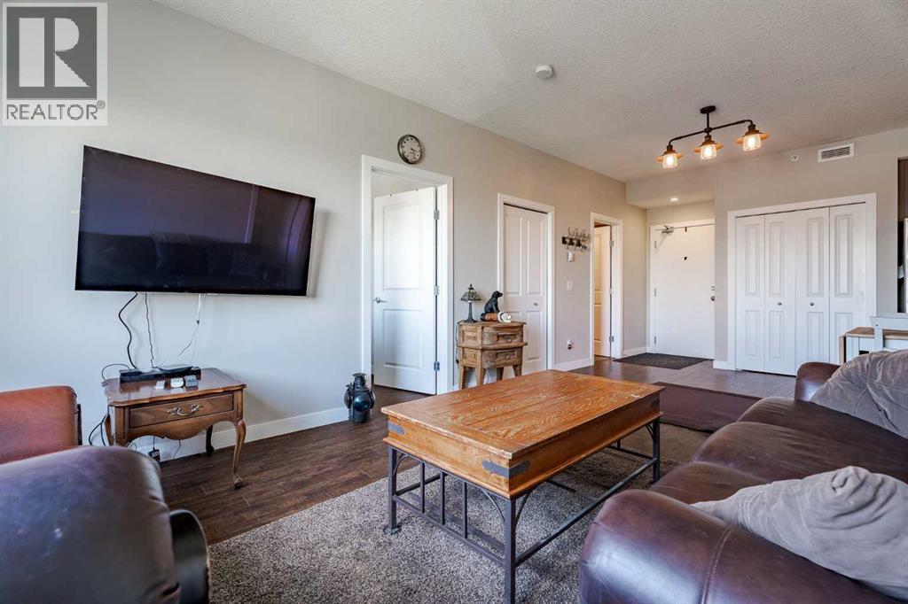 Single Family House for Sale in    Avenue NW Mount Pleasant Calgary 