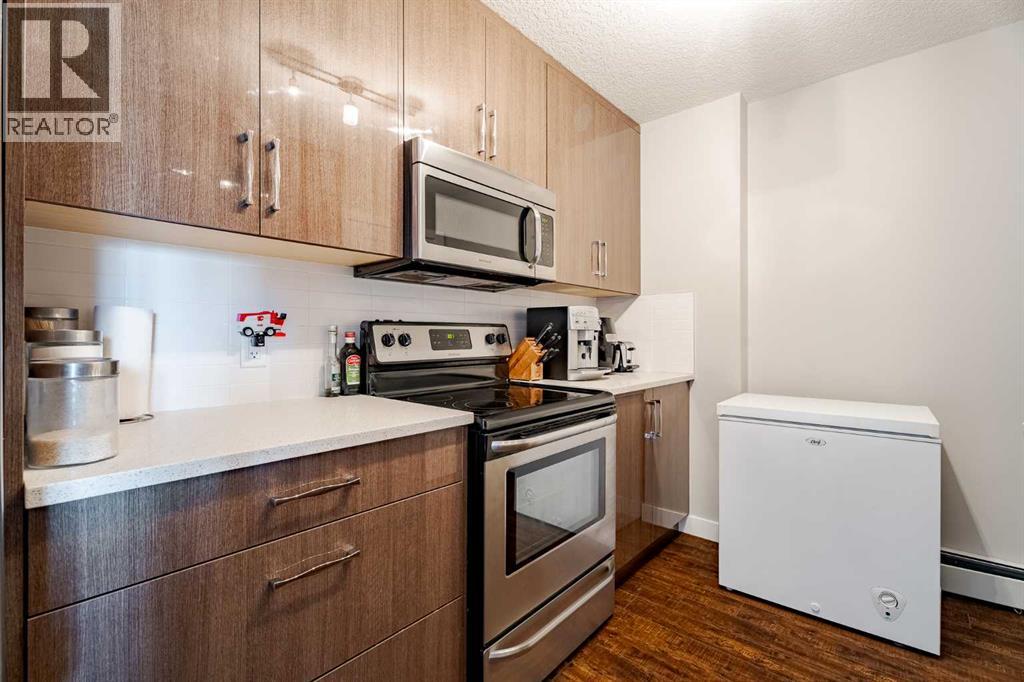 Single Family House for Sale in    Avenue NW Mount Pleasant Calgary 