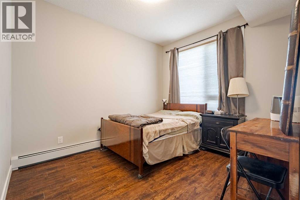 Single Family House for Sale in    Avenue NW Mount Pleasant Calgary 