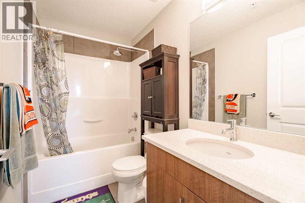 Single Family House for Sale in    Avenue NW Mount Pleasant Calgary 