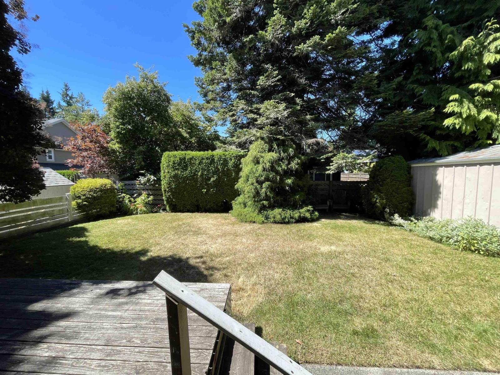 Photo 23 of 1421 129 A Street, Surrey BC
