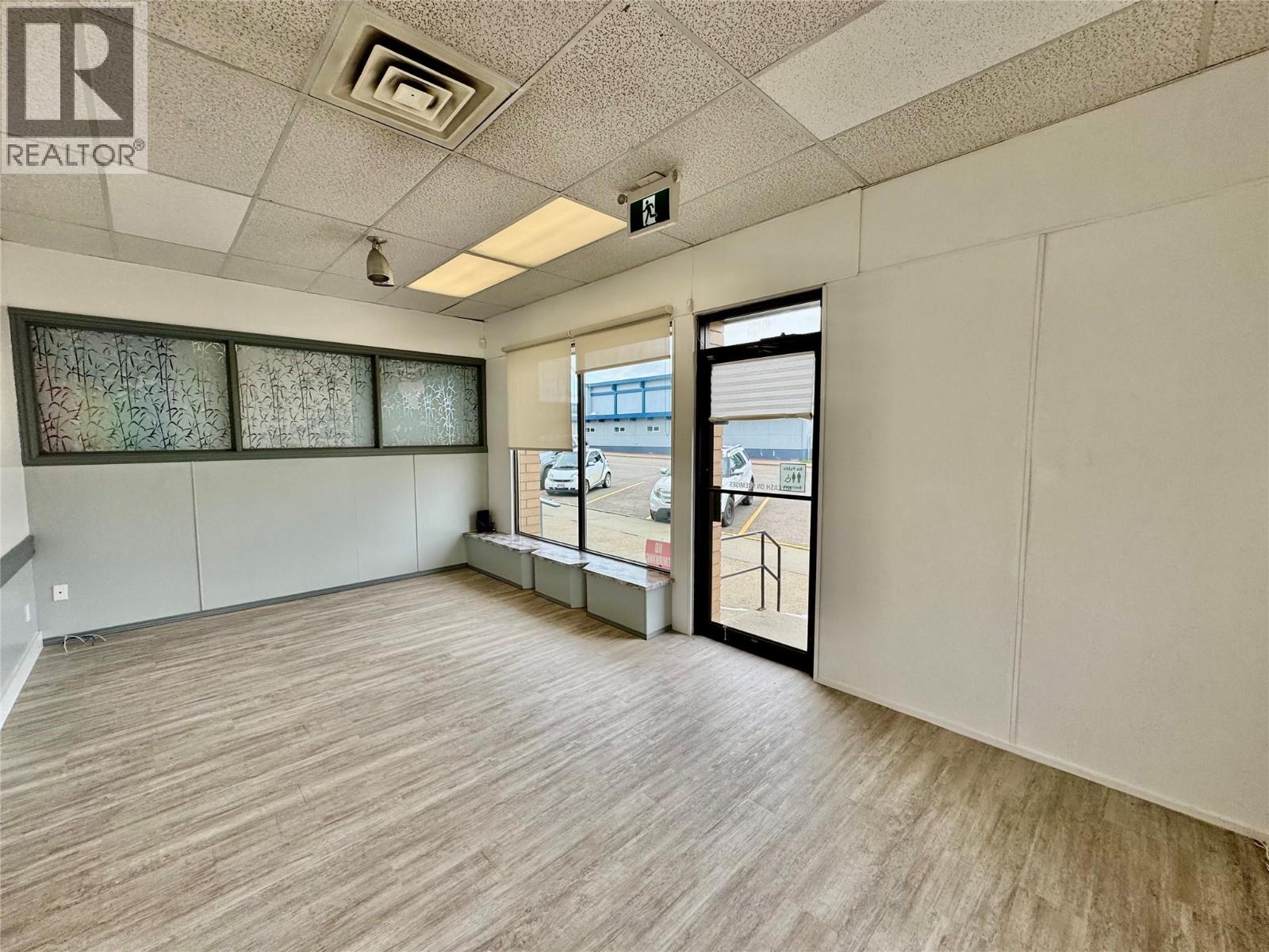 Photo 4 of 10425 10 Street, Dawson Creek BC