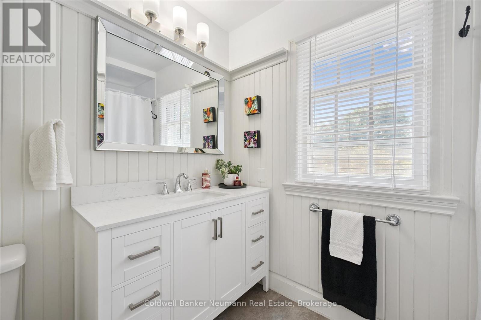 Photo 28 of 230 Dublin Street N, Guelph ON