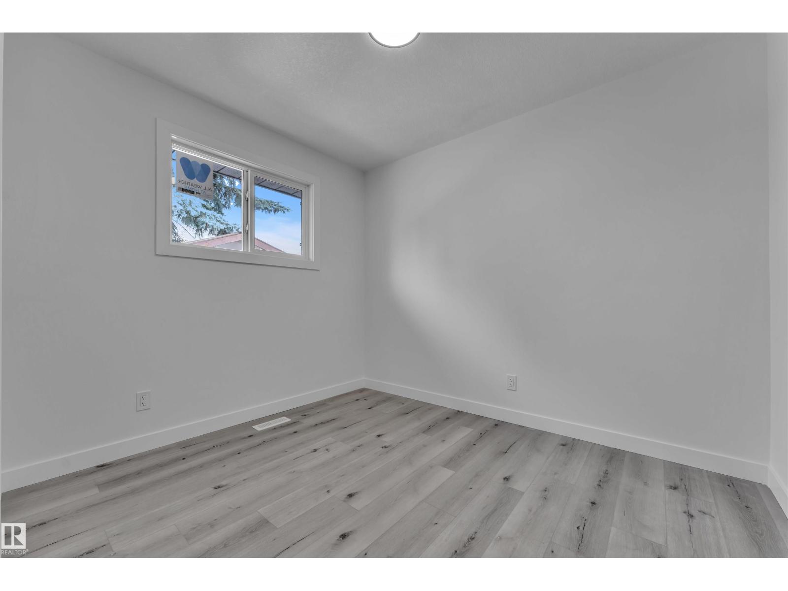 Photo 37 of 3816 17 B Av Nw Nw, Edmonton AB