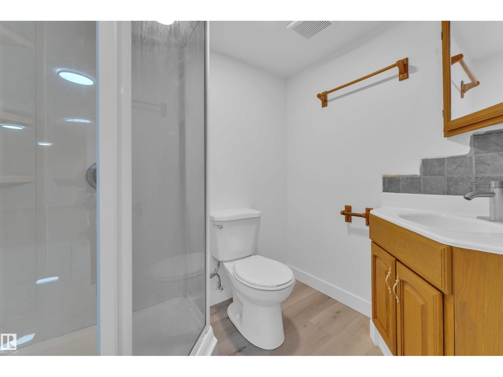 Photo 10 of 3816 17 B Av Nw Nw, Edmonton AB