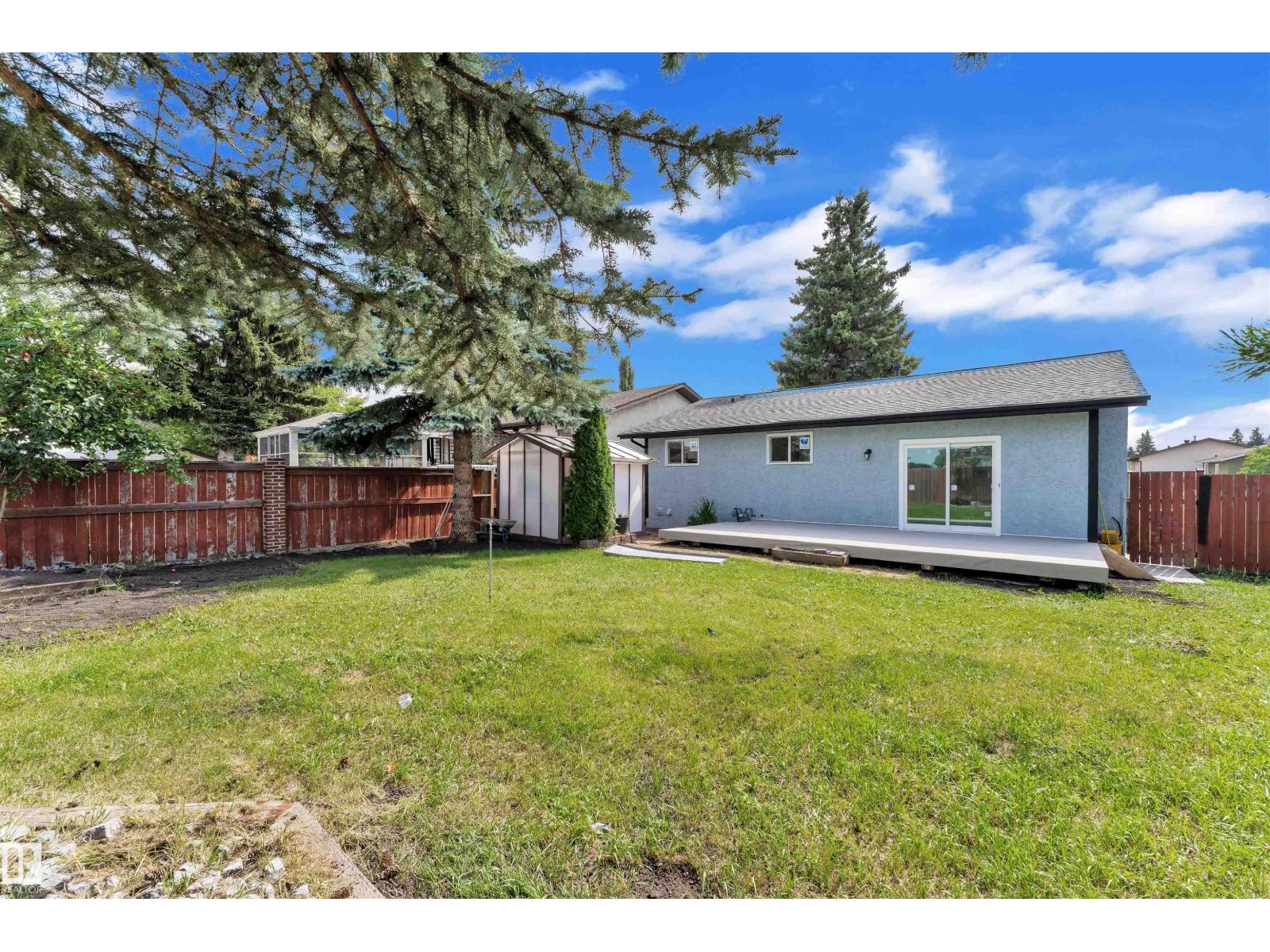 Photo 6 of 3816 17 B Av Nw Nw, Edmonton AB