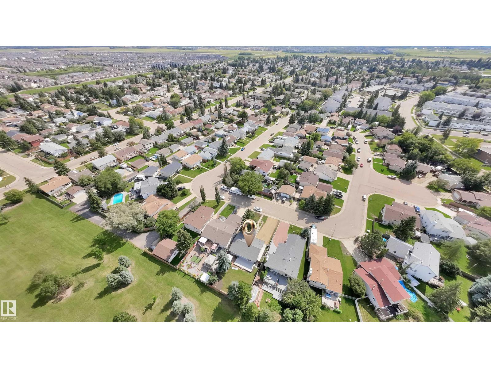 Photo 14 of 3816 17 B Av Nw Nw, Edmonton AB