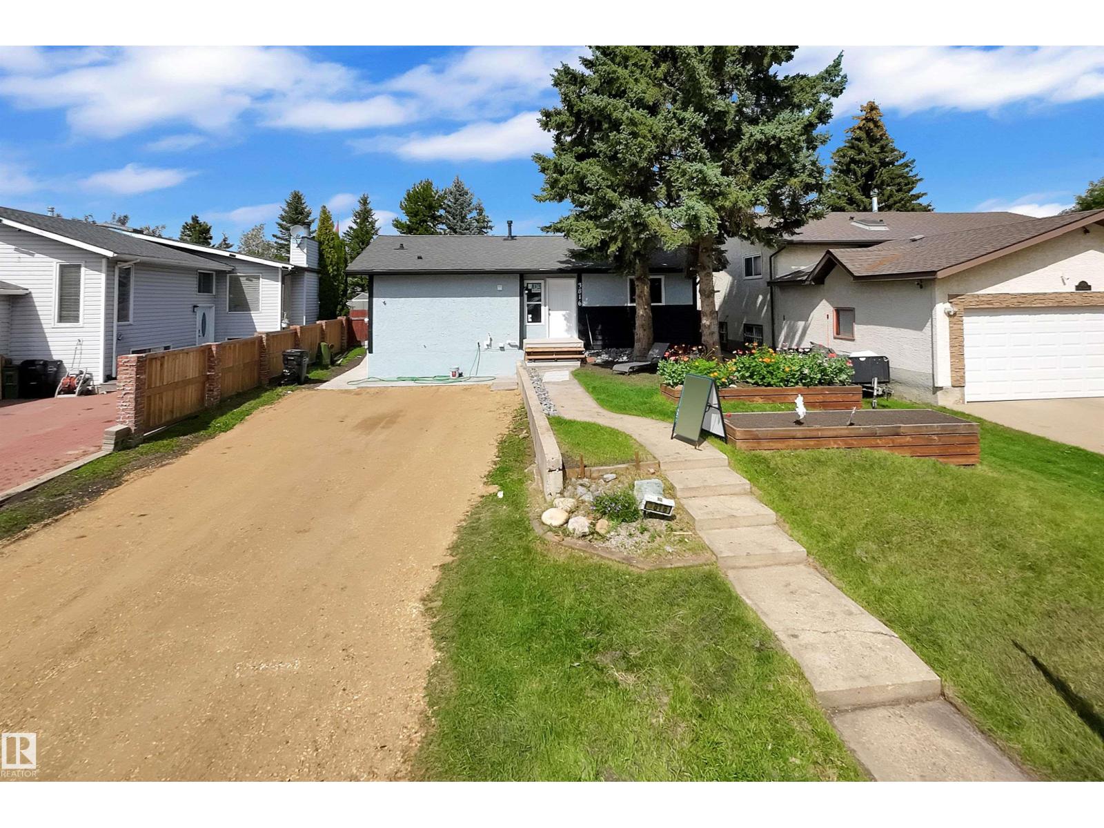 Photo 25 of 3816 17 B Av Nw Nw, Edmonton AB
