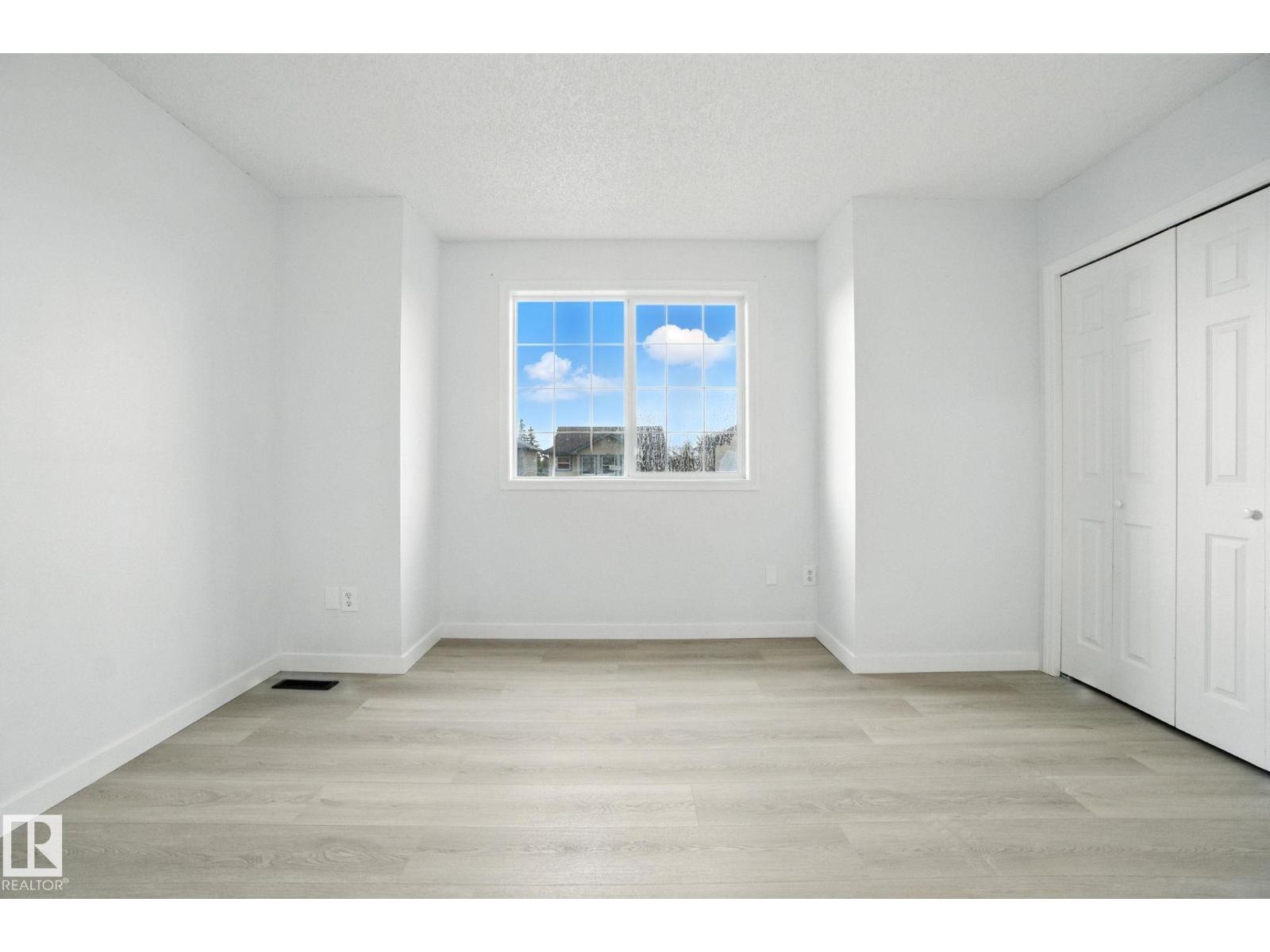 Photo 28 of 7931 7 Av Sw Sw, Edmonton AB