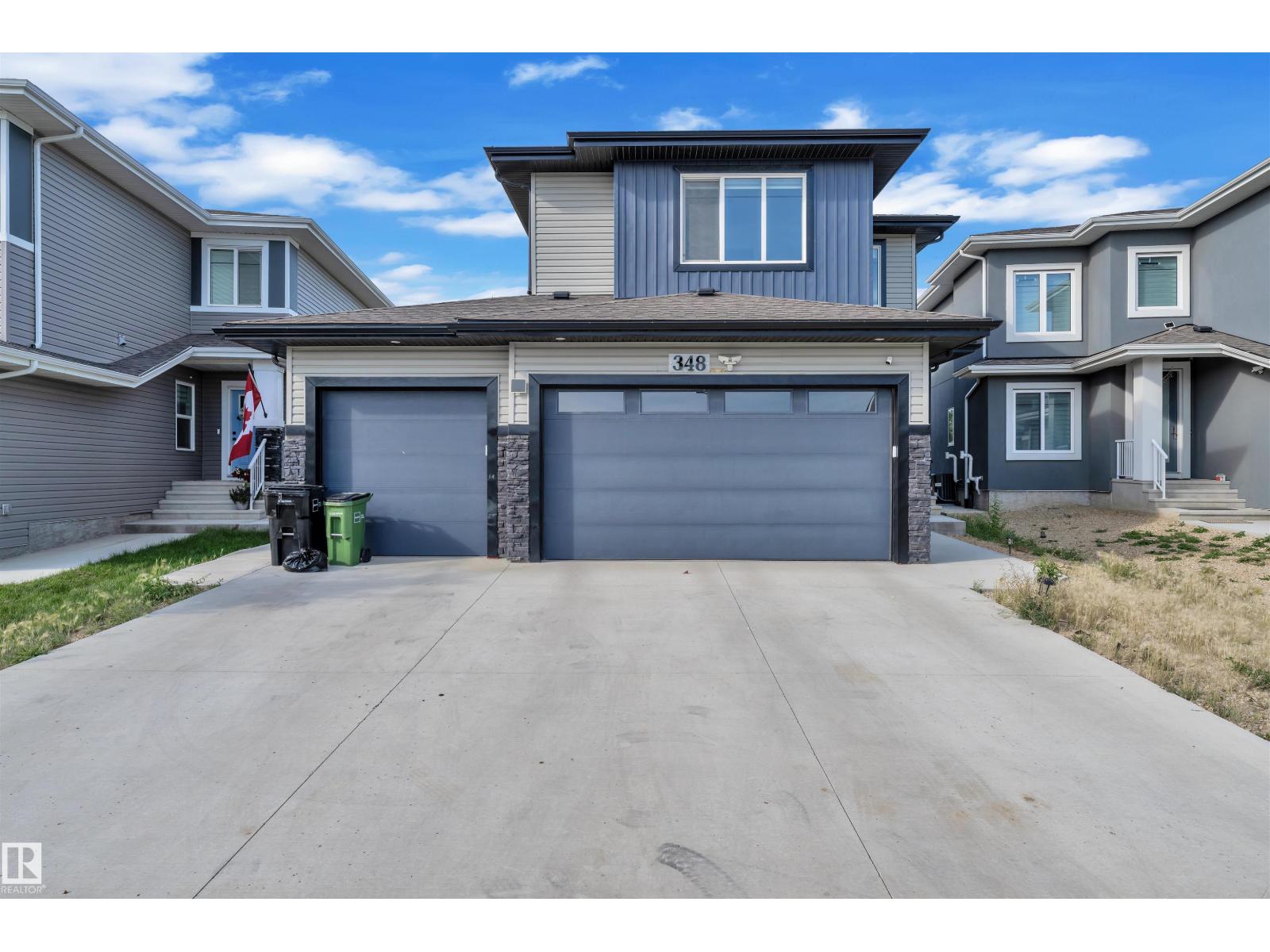 Photo 1 of 348 33 Av Nw, Edmonton AB