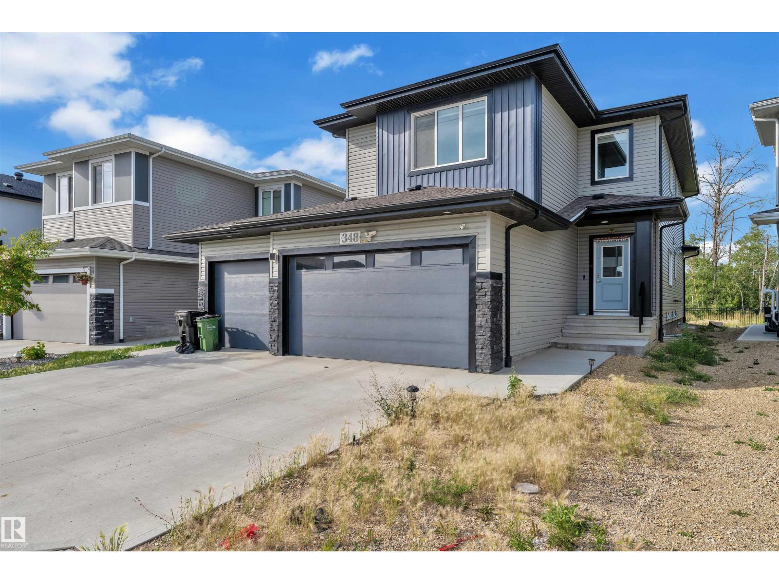 Photo 2 of 348 33 Av Nw, Edmonton AB