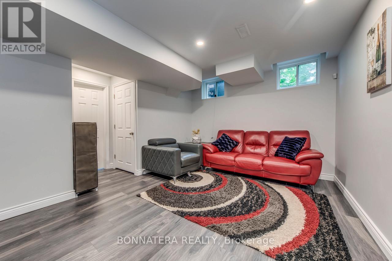 Photo 26 of 654 Murray Meadows Place, Milton ON