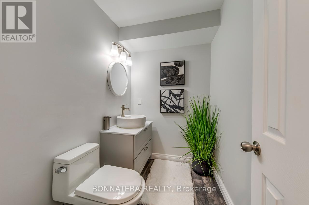 Photo 28 of 654 Murray Meadows Place, Milton ON
