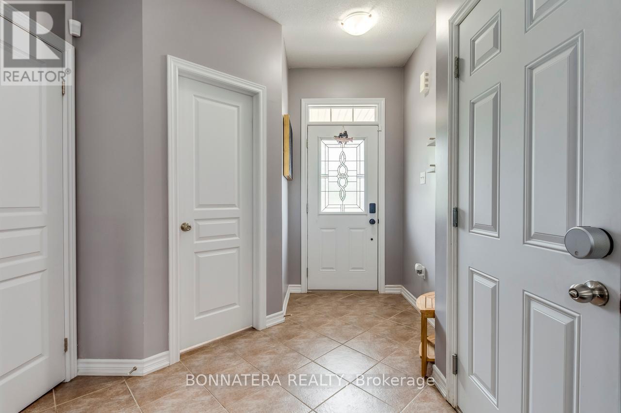 Photo 3 of 654 Murray Meadows Place, Milton ON