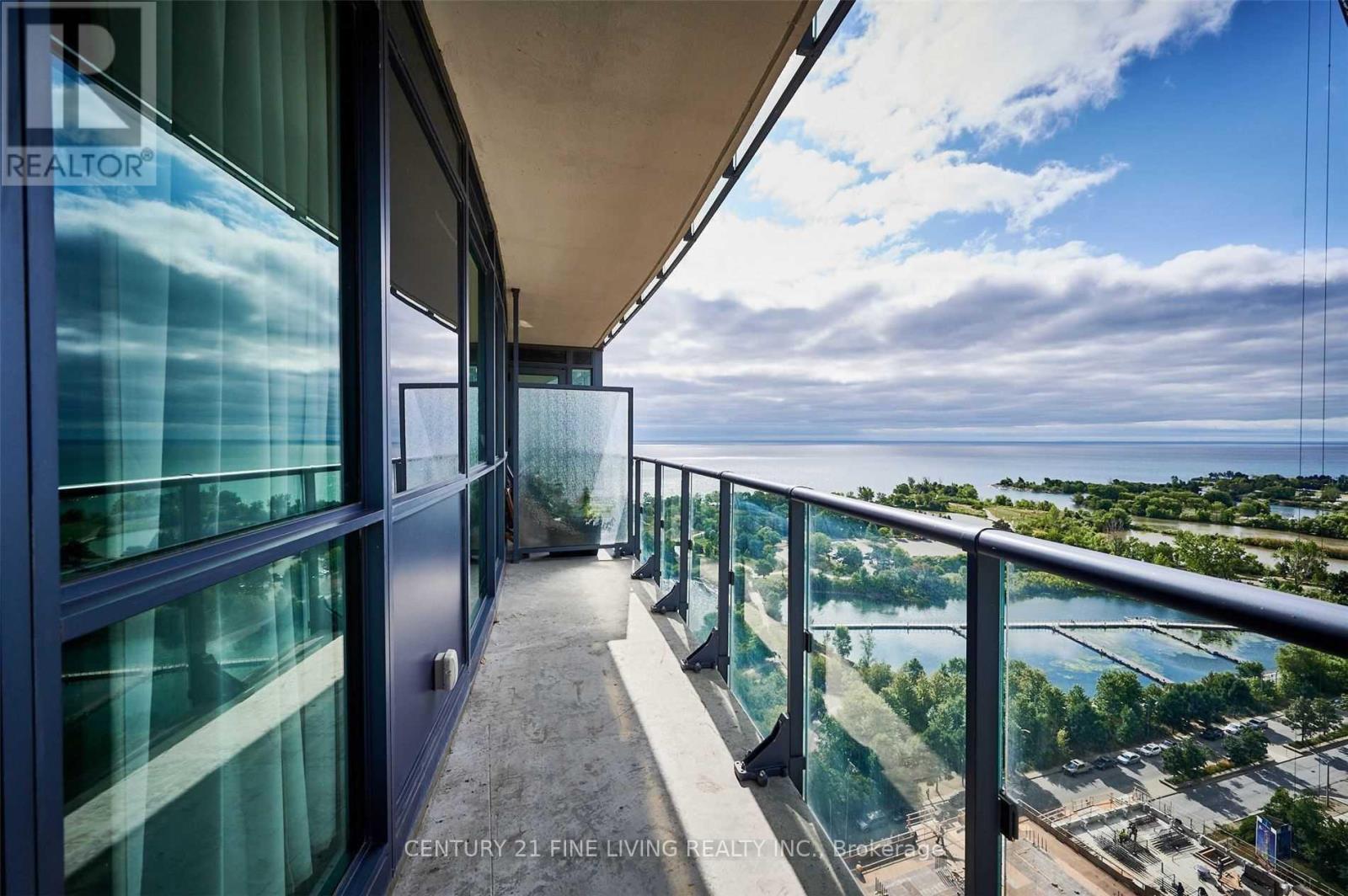 Photo 6 of 1907 59 Annie Craig Drive, Toronto ON
