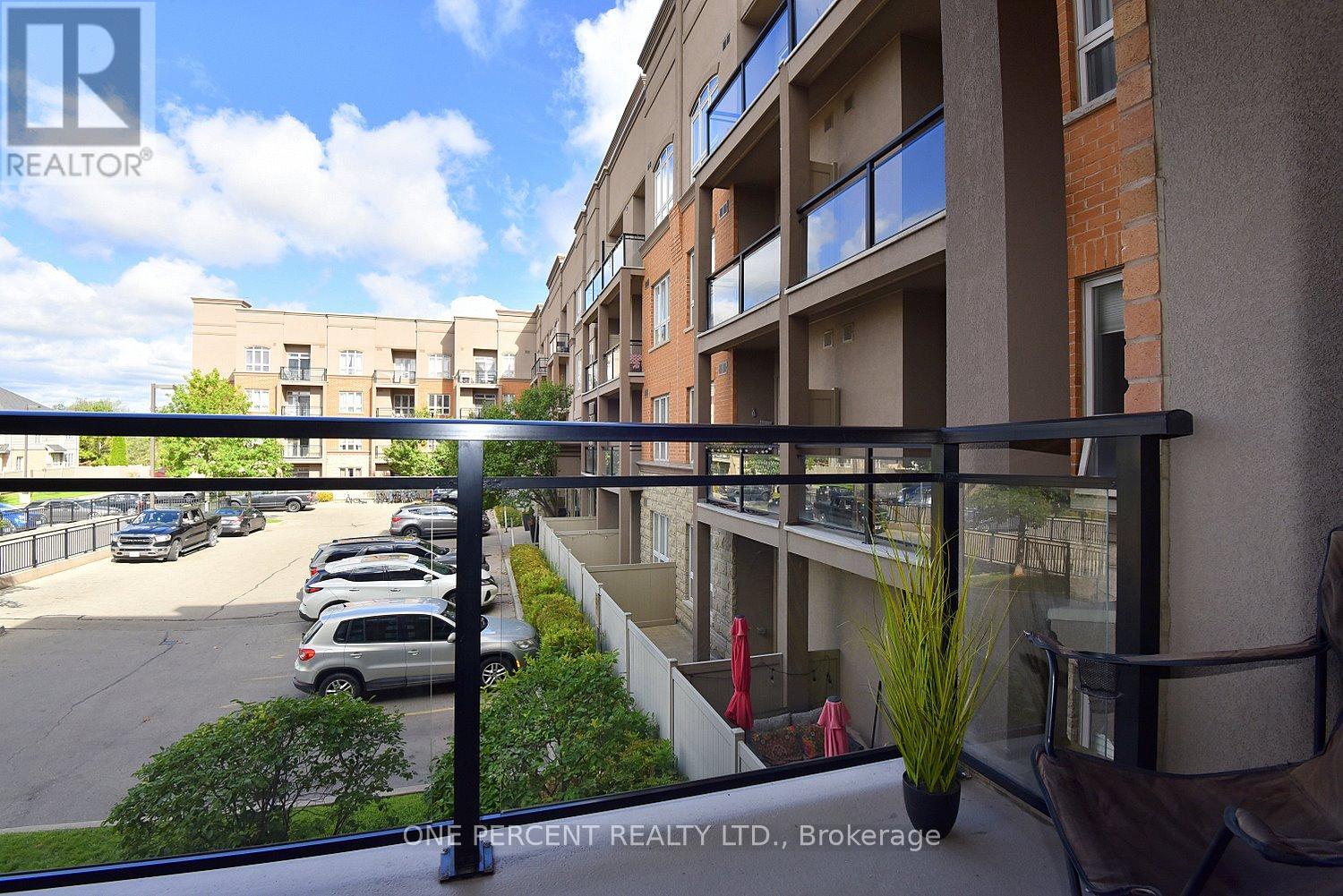 Photo 21 of 231 5317 Upper Middle Road, Burlington ON