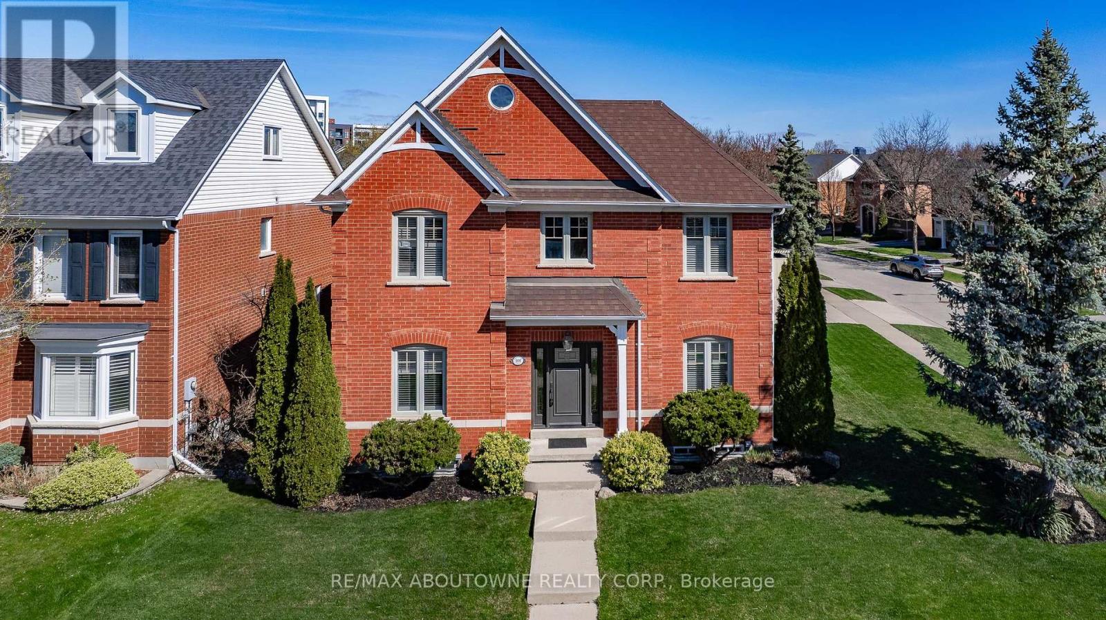 Photo 1 of 101 Westchester Road, Oakville ON
