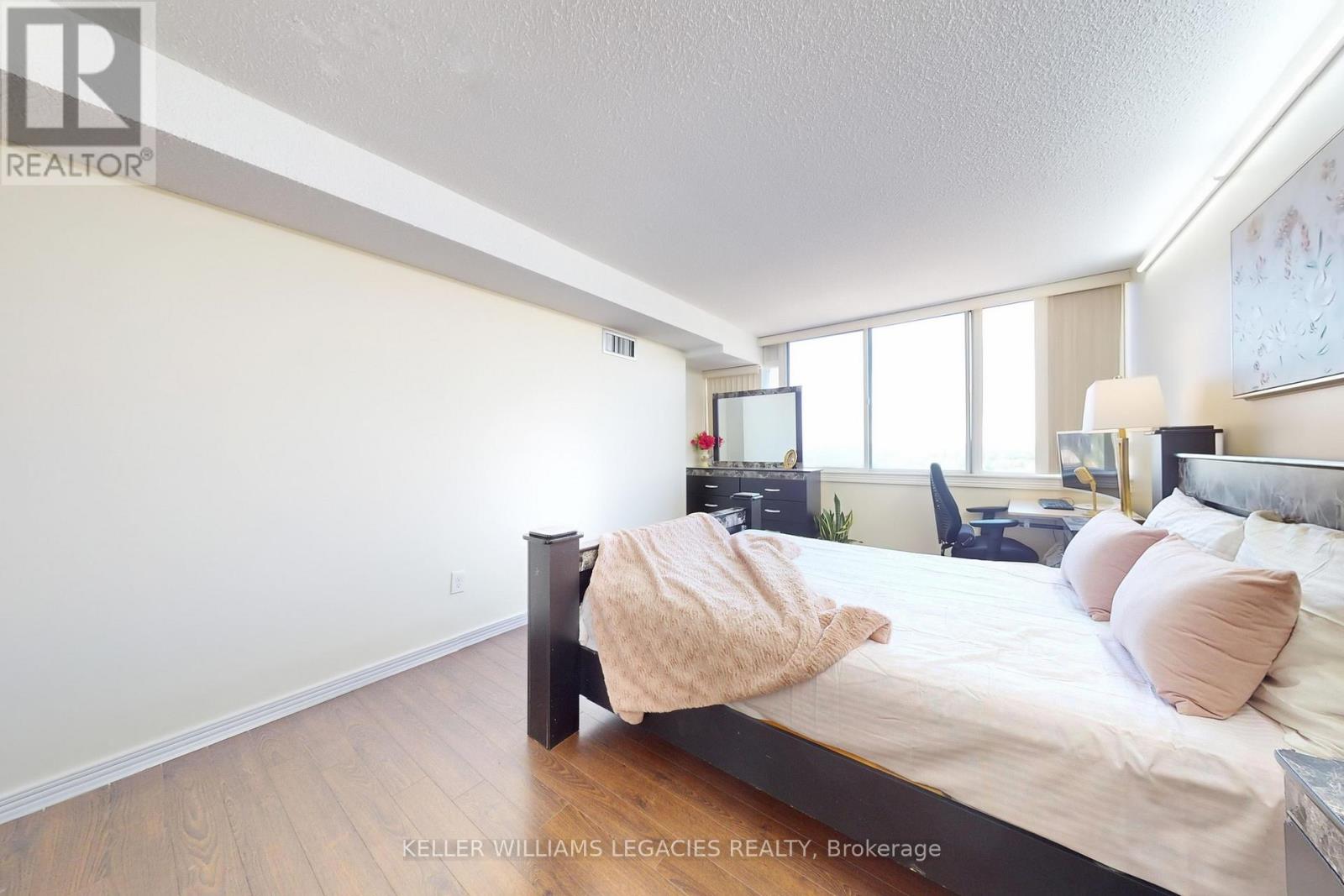 Photo 27 of 1603 10 Markbrook Lane, Toronto ON