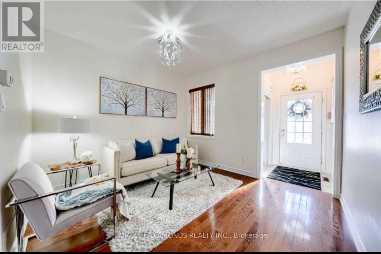 Photo 2 of 35 Fishing Crescent, Brampton ON