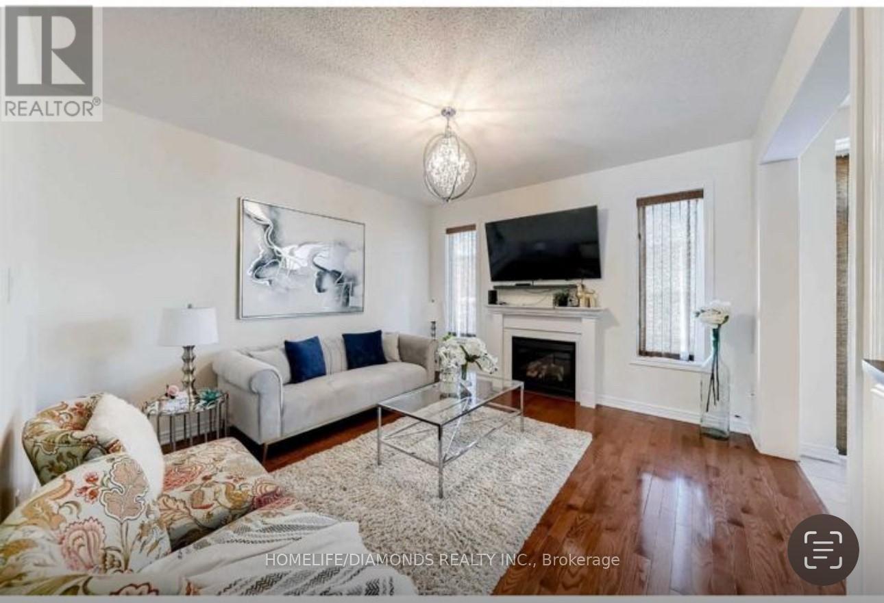 Photo 3 of 35 Fishing Crescent, Brampton ON
