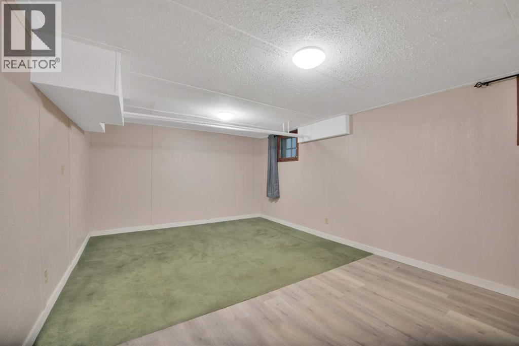 Photo 36 of 5527 49 A Avenue, Red Deer AB