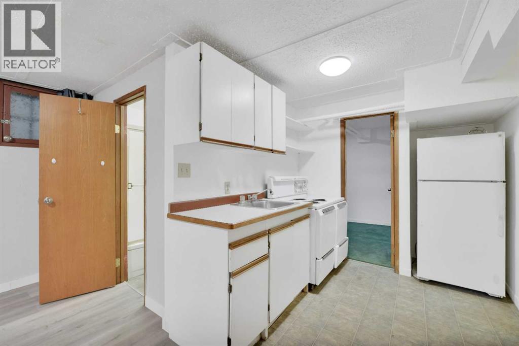 Photo 33 of 5527 49 A Avenue, Red Deer AB
